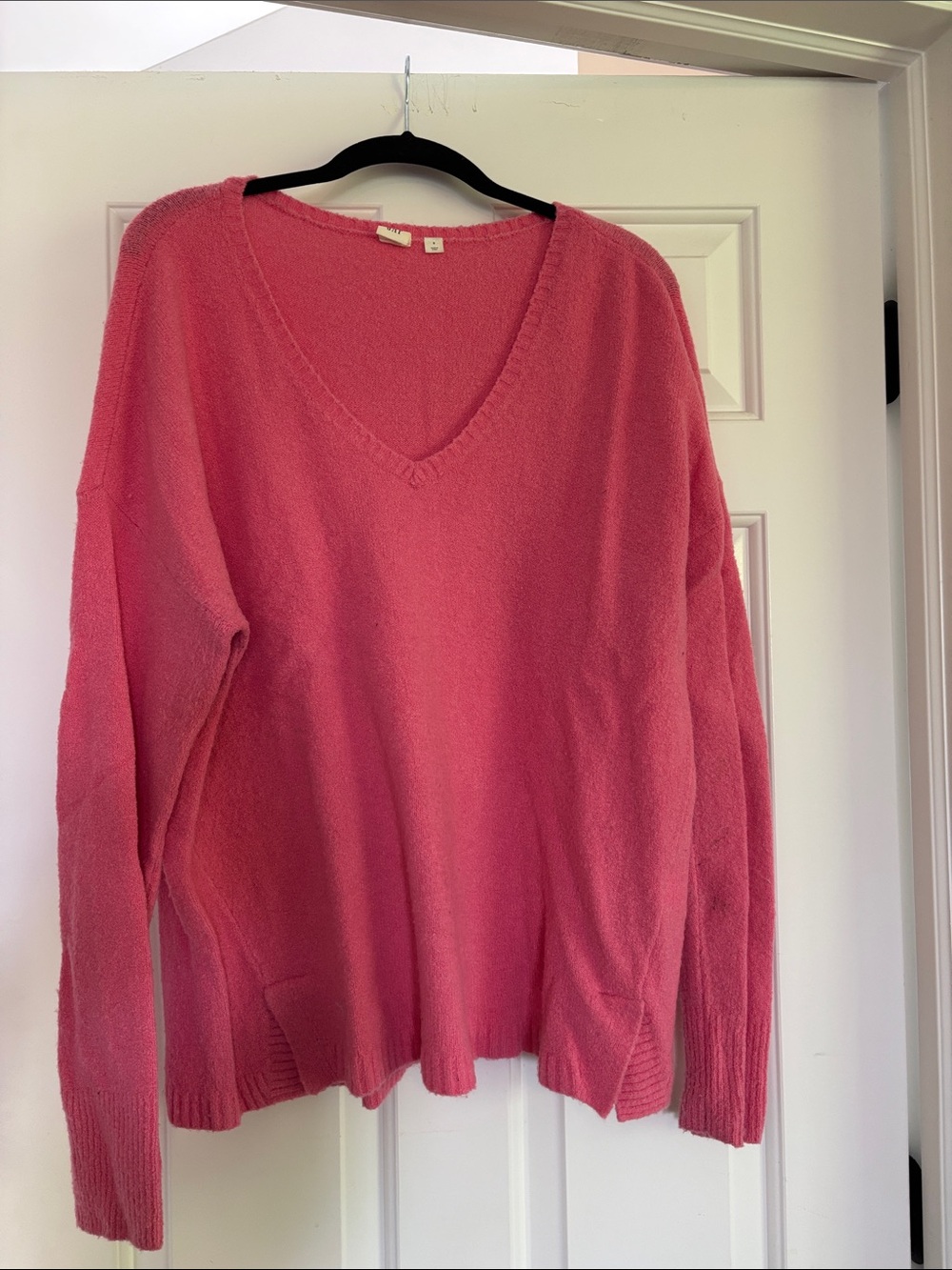 GAP Women's Pink V-Neck Sweater